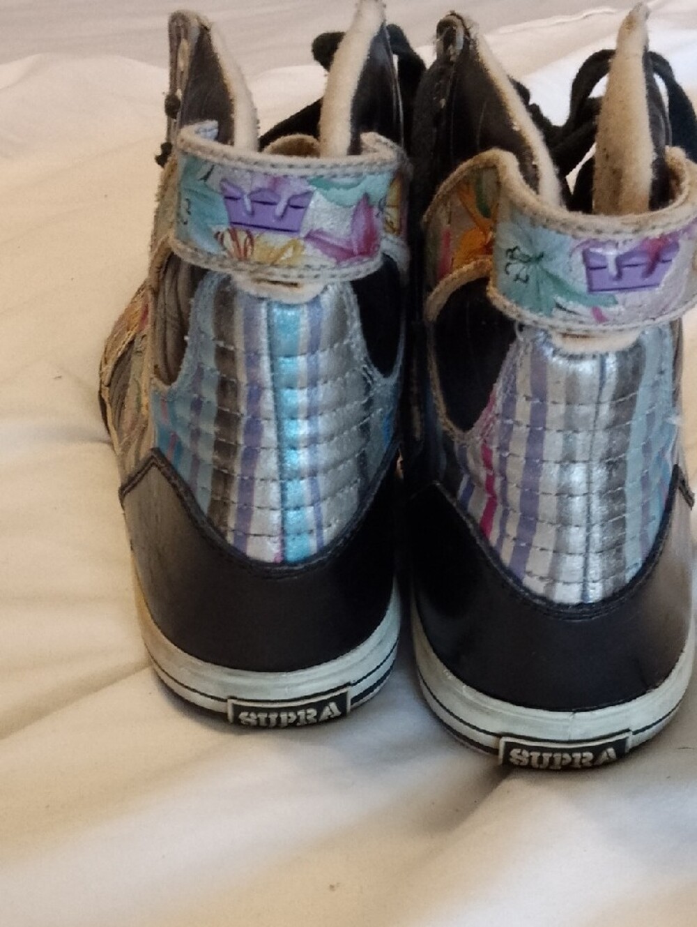 Supra Women's Black High-Top Sneakers with Floral Multicolor Panels - Picture 4 of 8